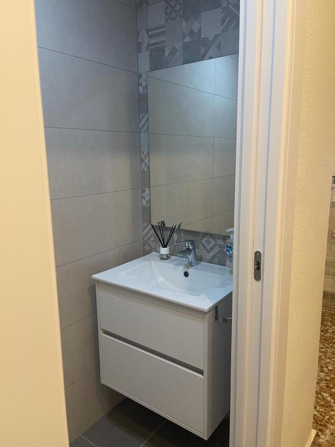 Apartmán Bright Flat With View To The Castle And The Museum Alicante Exteriér fotografie